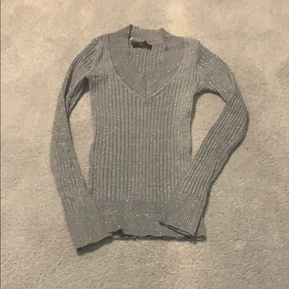 👉NEVER WORN SILVER BLOUSE 👚